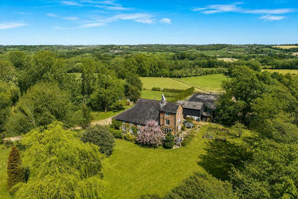 2 acres of Country Home for sale in Sandhurst