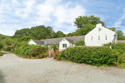 12 acres of House with Land for sale in Betws Garmon