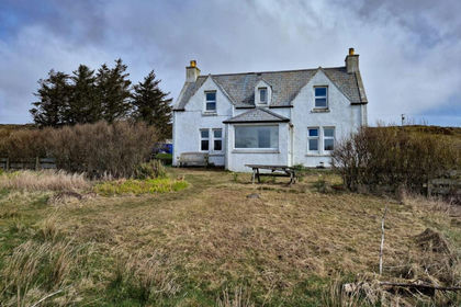 4.8 acres of House with Land for sale in Inverness, Skye and West Ross-shire