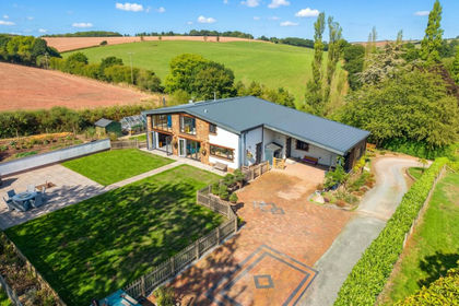 Barn Conversion for sale in Crediton Hamlets