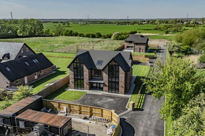 3 acres of House with Land for sale in Longton