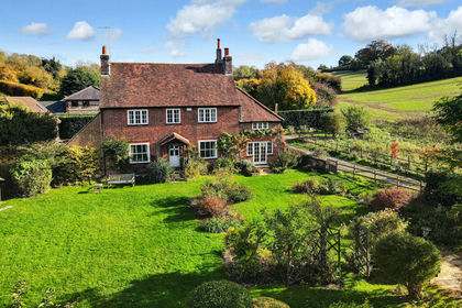 5 acres of Farmhouse for sale in East Surrey