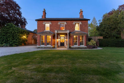 1 acre of House with Land for sale in Bunbury