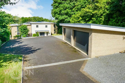 1 acre of House with Land for sale in Cringleford