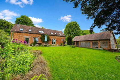 6.5 acres of Barn Conversion for sale in Ledbury