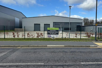 Warehouse for sale in Finningley