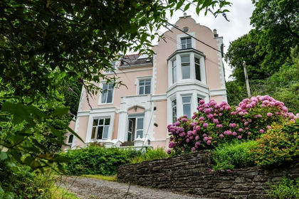 1 acre of House with Land for sale in Llansteffan