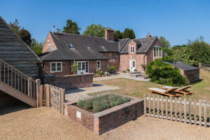 2.5 acres of House with Land for sale in Clotton Hoofield