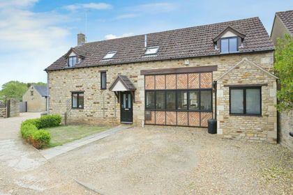 Barn Conversion for sale in Woodnewton
