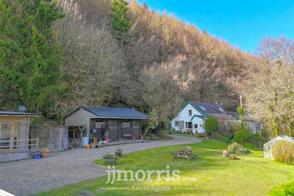 9 acres of Agricultural Land for sale in Beulah