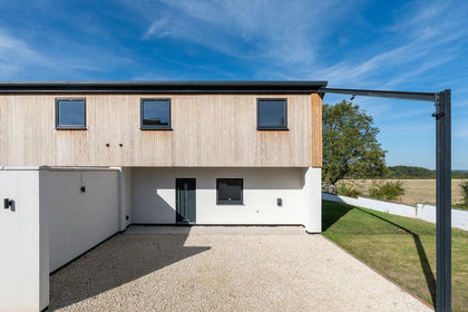 Barn Conversion for sale in Upper Lighthorne