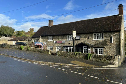 Pub for sale in Henstridge