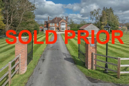 1.8 acres of House with Land for sale in Lapworth