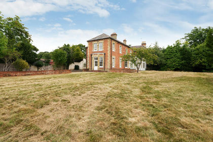5.5 acres of Country Estate for sale in Stoke Poges