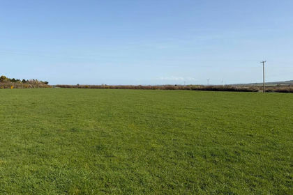 15.5 acres of Pasture for sale in St. Gennys