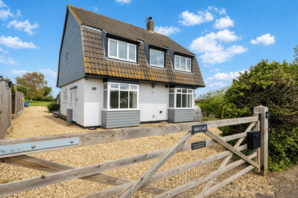 1.2 acres of House with Land for sale in Clifton