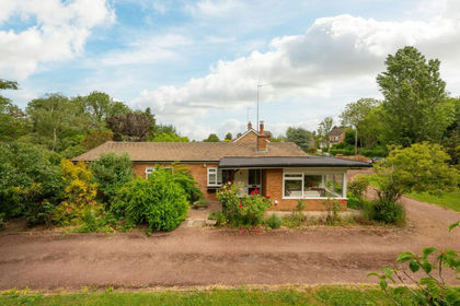 2 acres of House with Land for sale in Riseley