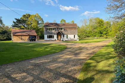 1.3 acres of House with Land for sale in Netley Marsh