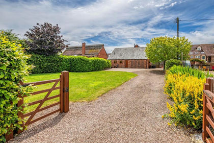 Barn Conversion for sale in Much Cowarne