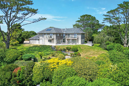 1.5 acres of Country Home for sale in Constantine