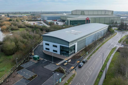 Warehouse for sale in Nuneaton