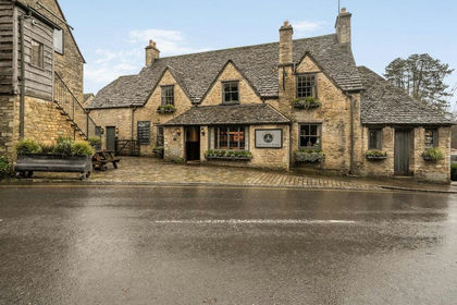 Pub for sale in Boxwell with Leighterton