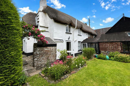 Cottage for sale in Dolton