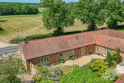 Barn Conversion for sale in Briningham