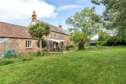 38.5 acres of Farm for sale in West Monkton