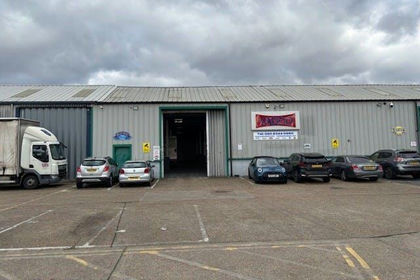 Warehouse for sale in Enfield North