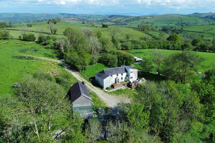 11 acres of Smallholding for sale in Llansawel