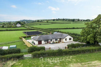 3.4 acres of House with Land for sale in Llanasa