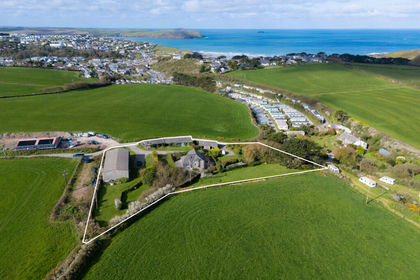 1.3 acres of Farmhouse for sale in St. Minver Highlands