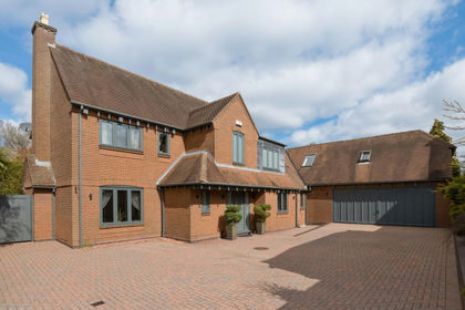1.1 acres of House with Land for sale in Tanworth-in-Arden