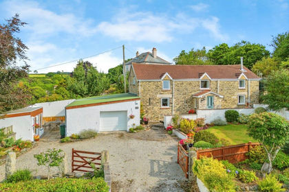 Land for sale in Lamerton