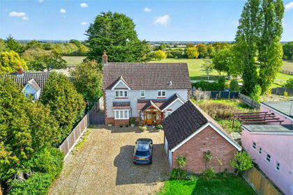 1.5 acres of House with Land for sale in Pentlow