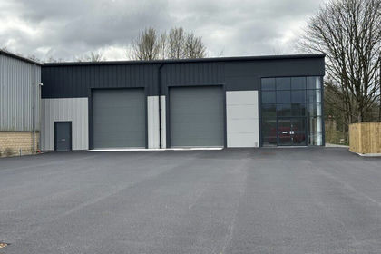 Warehouse for sale in Colne