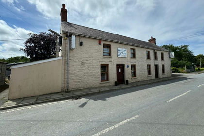 Commercial Land for sale in Llandysiliogogo