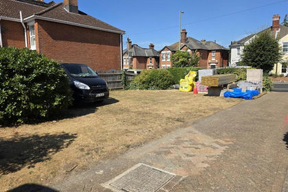 Building Plot for sale in Hound