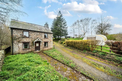 1.6 acres of House with Land for sale in Bronllys