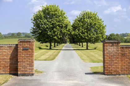 17 acres of Barn Conversion for sale in Wixford