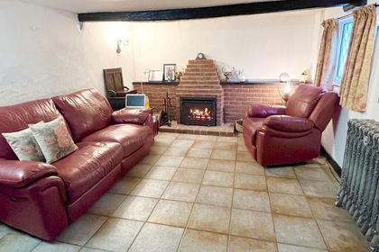 5 acres of Cottage for sale in Fawley