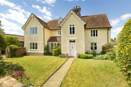 1 acre of Farmhouse for sale in Duxford