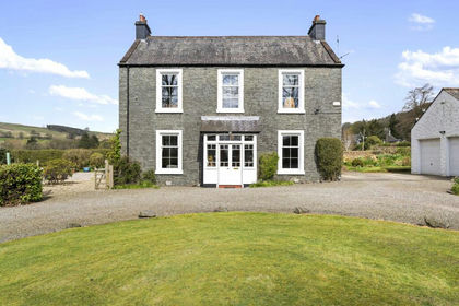 1 acre of House with Land for sale in Dumfriesshire, Clydesdale and Tweeddale