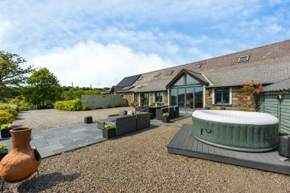 Barn Conversion for sale in Cyngor Bro Dyffryn Cennen