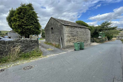 Barn for sale in Colne Valley