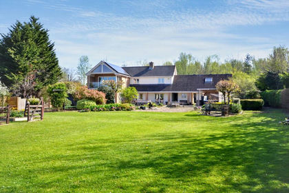 2 acres of House with Land for sale in Twyning