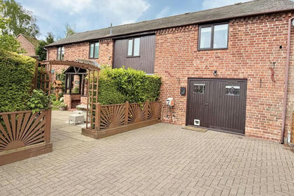 Barn Conversion for sale in Astley