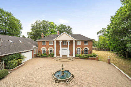 1 acre of House with Land for sale in Bury St Edmunds