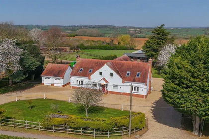 8 acres of Equestrian property for sale in Harlestone